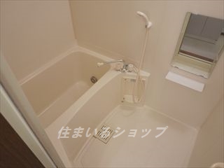 バス・シャワールーム　追い焚きあり