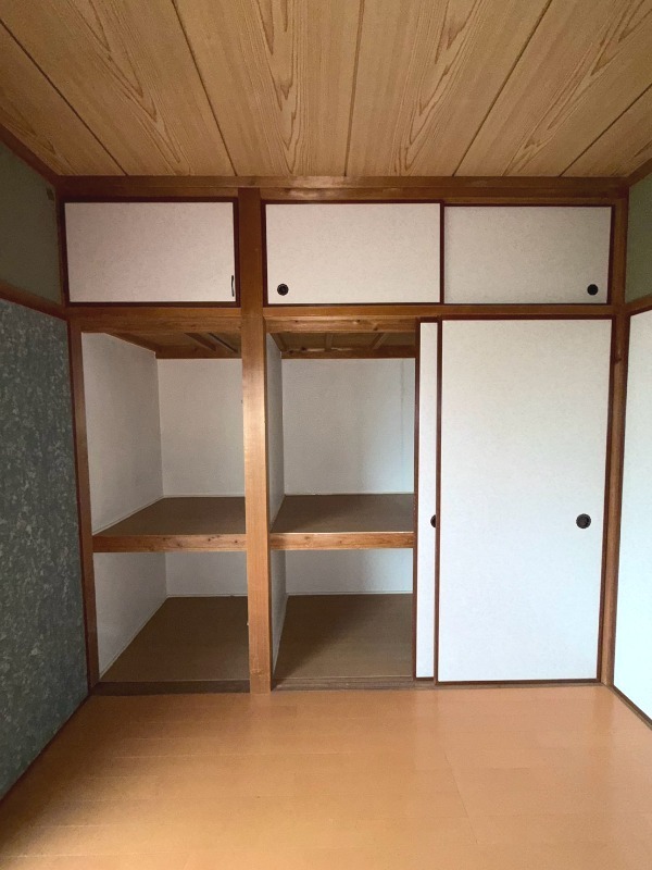 収納　押入れ
