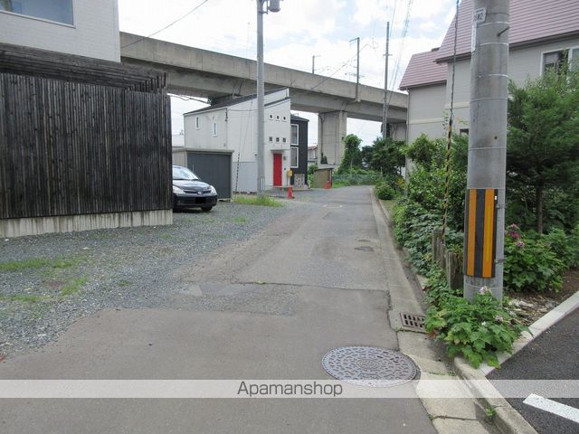 その他　周辺道路（その他）まで0m