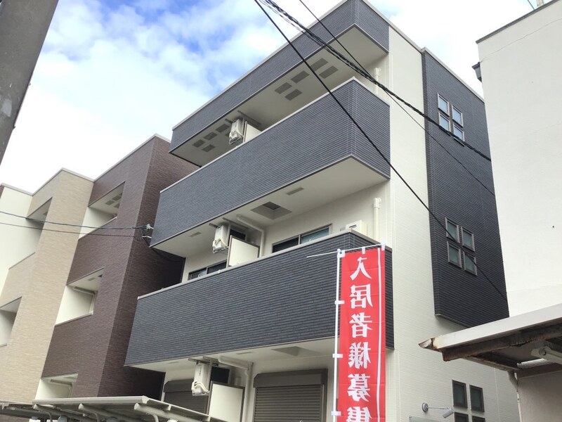 建物外観　※同タイプ同モデルの写真を使用