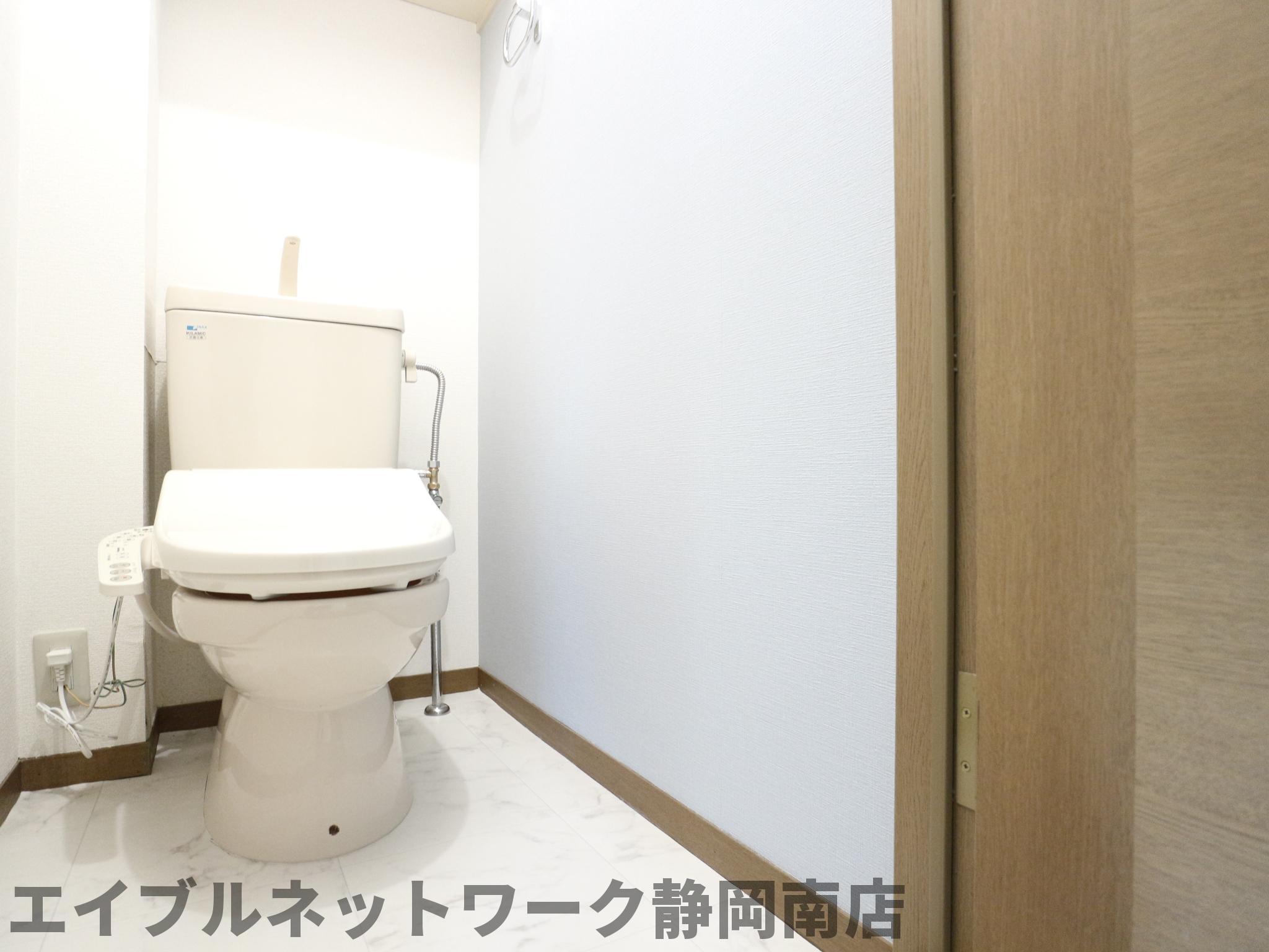 トイレ　清潔感のあるトイレです