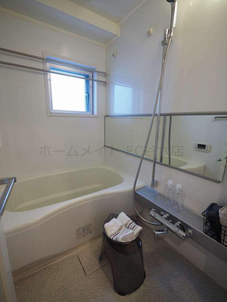 ルクレ堺筋本町レジデンスの風呂写真