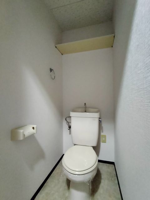 【メゾンミレーのトイレ】