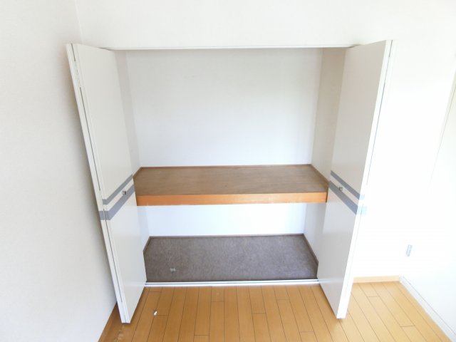 収納　同物件別部屋