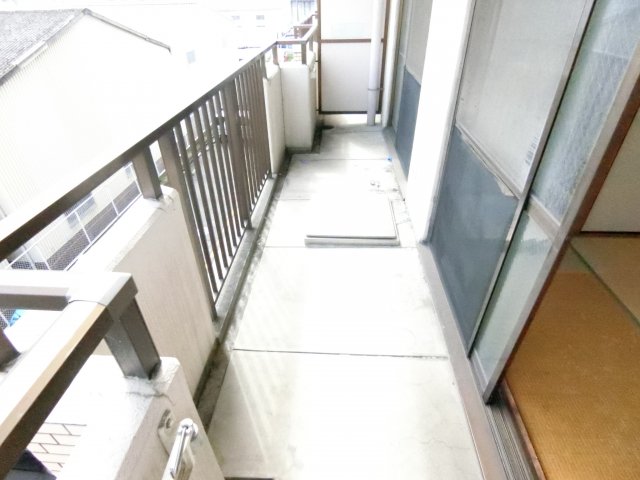 バルコニー　同物件別部屋