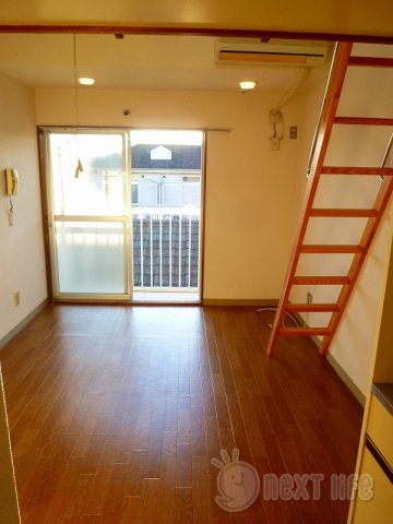 居室・リビング　メゾンドリーム