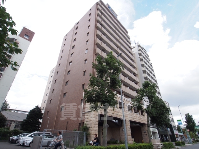 【名古屋市中区千代田のマンションの建物外観】