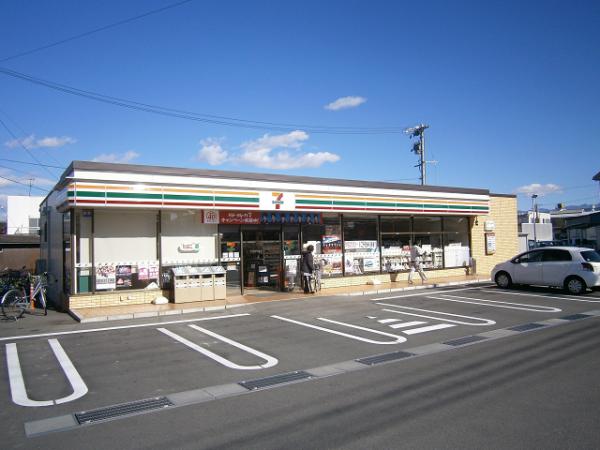 【長野市大字大豆島のアパートのコンビニ】