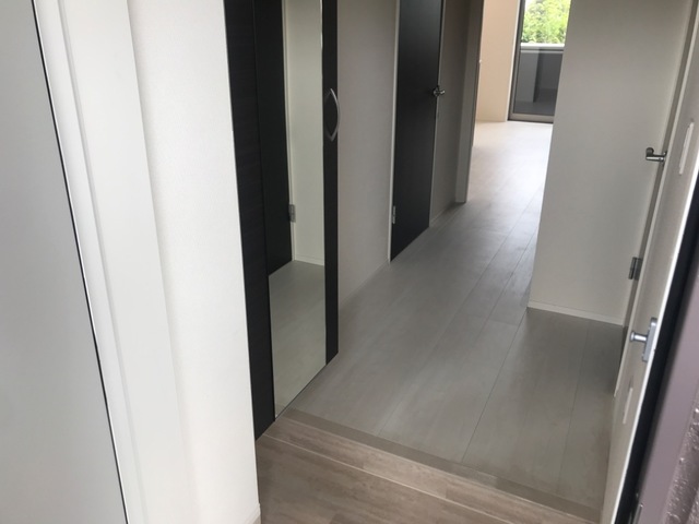 玄関　シューズボックス付きです。大容量で使いやすいですよ！