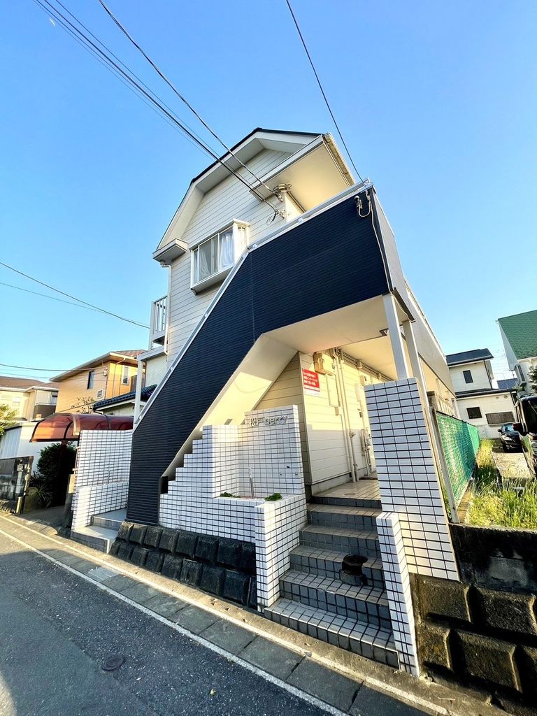 松戸市二ツ木のアパートの建物外観