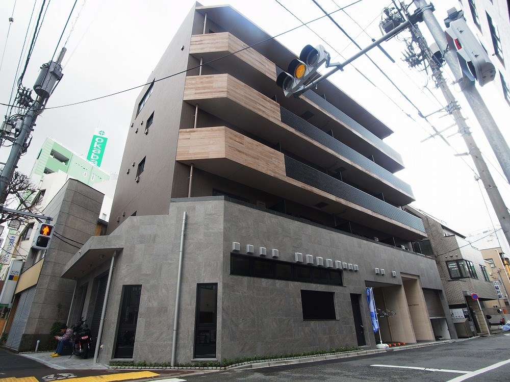 クローネ北千住の建物外観