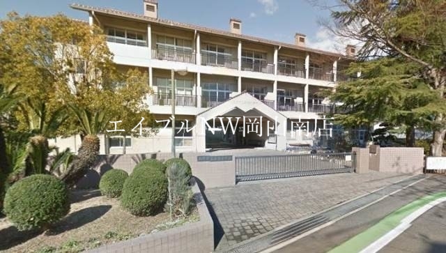 【玉野市築港のアパートの小学校】