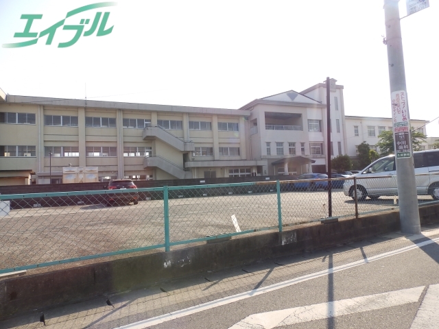 【サンハイツの小学校】