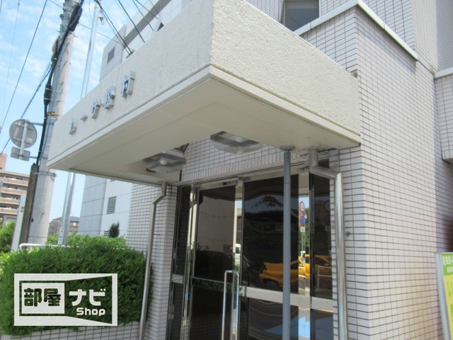 【カーサ松村の建物外観】