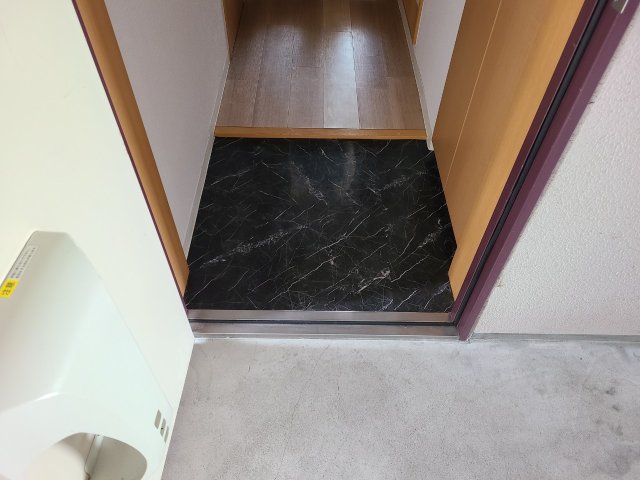 玄関　タウンエステート新栄