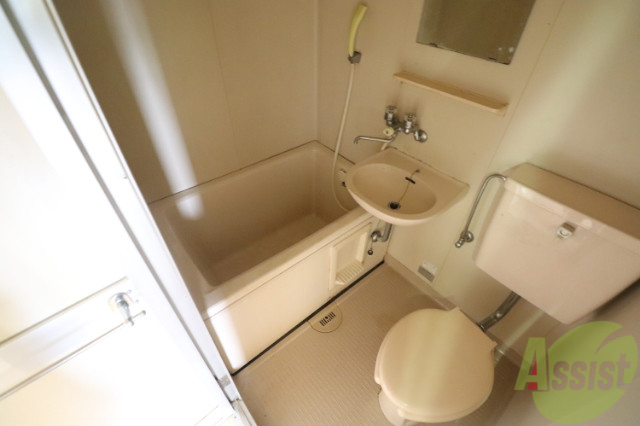 バス・シャワールーム