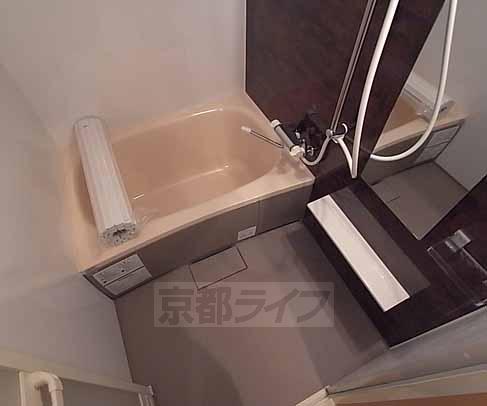 バス・シャワールーム　足を伸ばしてリラックス・