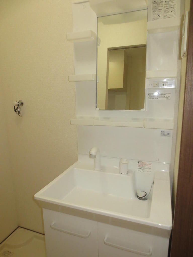 洗面設備　令和８年３月新築！ネット無料、エコキュート設置、独立洗面台付