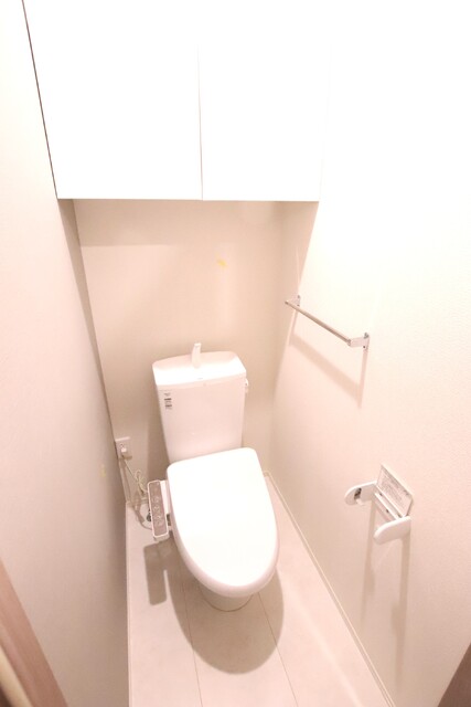 トイレ　洗浄機能付き便座搭載☆彡