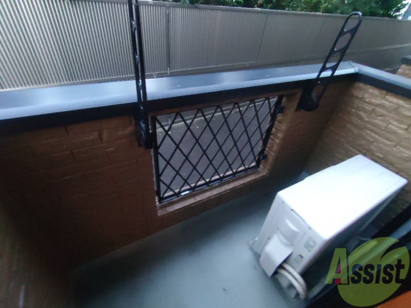 バルコニー　ベランダは洗濯物を干すには充分な広さになっています。