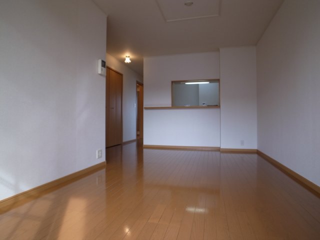 居室・リビング　使い易い１２．８帖ＬＤＫ☆