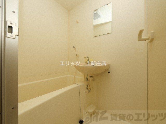 バス・シャワールーム　洗面