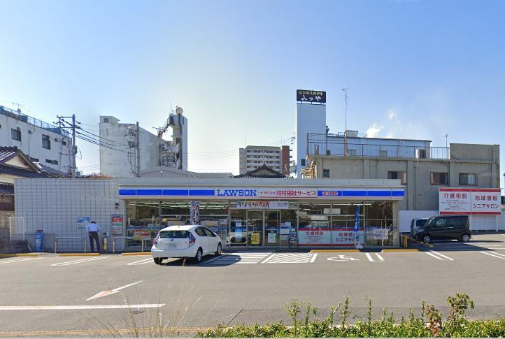 コンビニ　ローソン宇部中央町1丁目店（コンビニ）まで531m