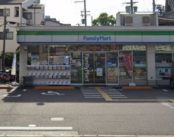 コンビニ　ファミリーマート 本田みなと通店（コンビニ）まで191m