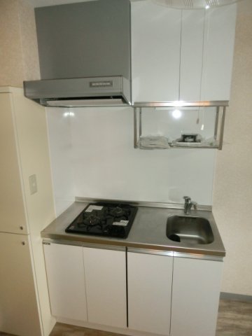 キッチン　２口ガスシステムキッチン完備。