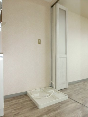 その他　室内洗濯機置き場。