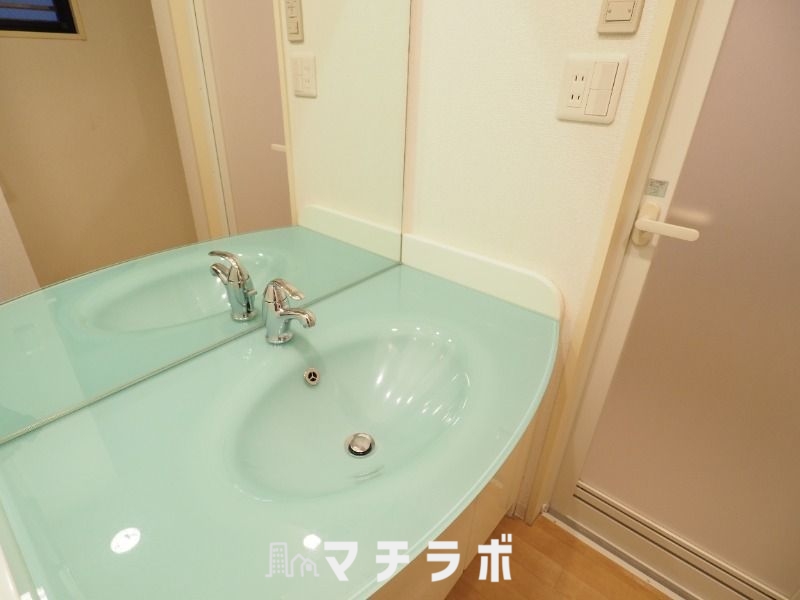 洗面設備　同タイプ別部屋の画像です
