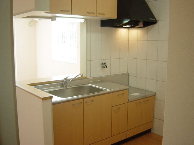 キッチン　写真は反転のお部屋です