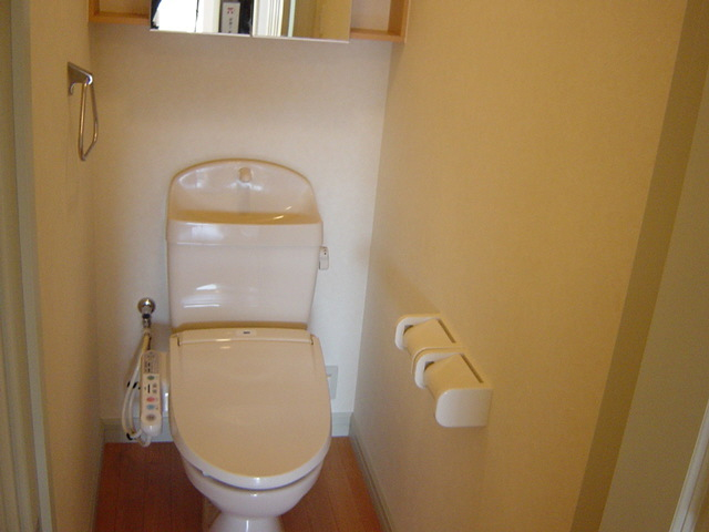 トイレ　写真は反転のお部屋です