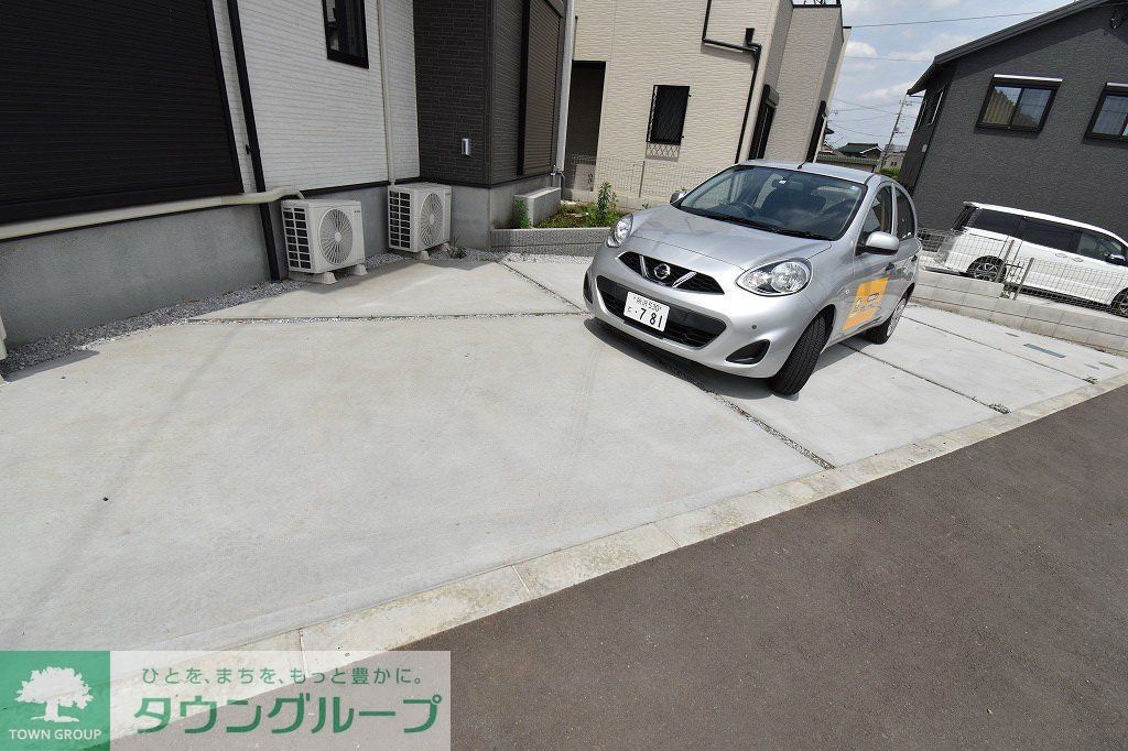 駐車場　駐車場