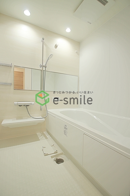 バス・シャワールーム　お風呂です