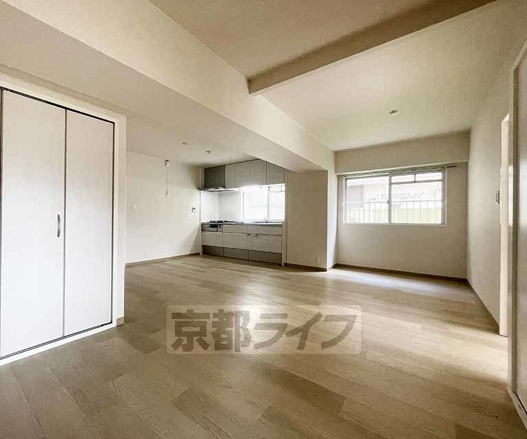 居室・リビング　開放感のあるお部屋です