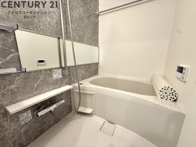 バス・シャワールーム　追い焚き機能付き