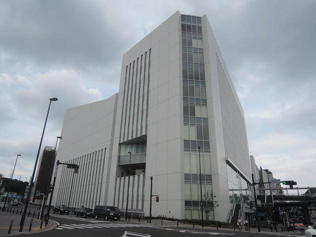 役所　横浜市戸塚区役所（役所）まで3647m