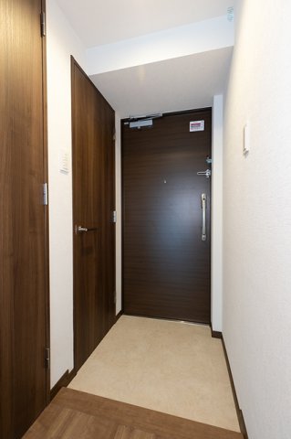 玄関　※写真は同タイプ住戸です。