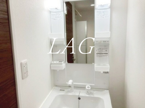 洗面設備　独立洗面台です。