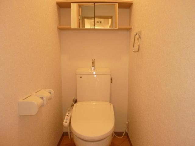 トイレ　シャワー付トイレ