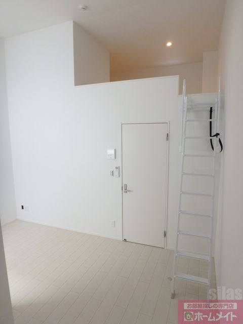 居室・リビング　同施工写真