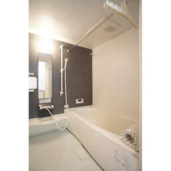 バス・シャワールーム　追い焚き、浴室乾燥機付き