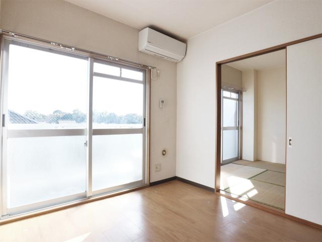 居室・リビング　ゆったりとした居間です