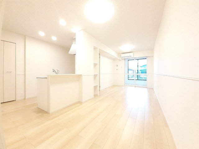 居室・リビング　ゆったりとした居間です