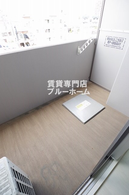 バルコニー　ゆとりのあるバルコニー！