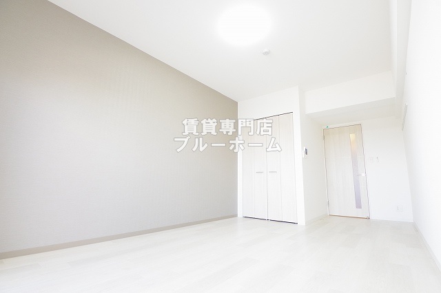 居室・リビング　10帖以上の洋室です！