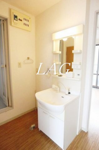 洗面設備　洗面台です。