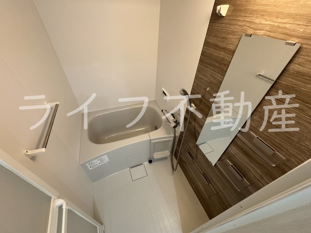 バス・シャワールーム　お風呂で日々の疲れを落としましょう