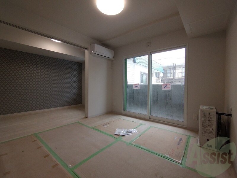 居室・リビング　広くてキレイなお部屋が広がっていて、充実した生活が送れそう。